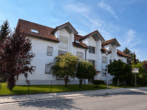 Kleine tolle Wohnung - großer Schritt ins Eigentum! Mit EBK, Stellplatz, Keller! Renoviert und Bezugsfrei! - Hauseingangsbereich