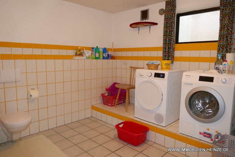 KG - Hauswirtschaftsraum und WC