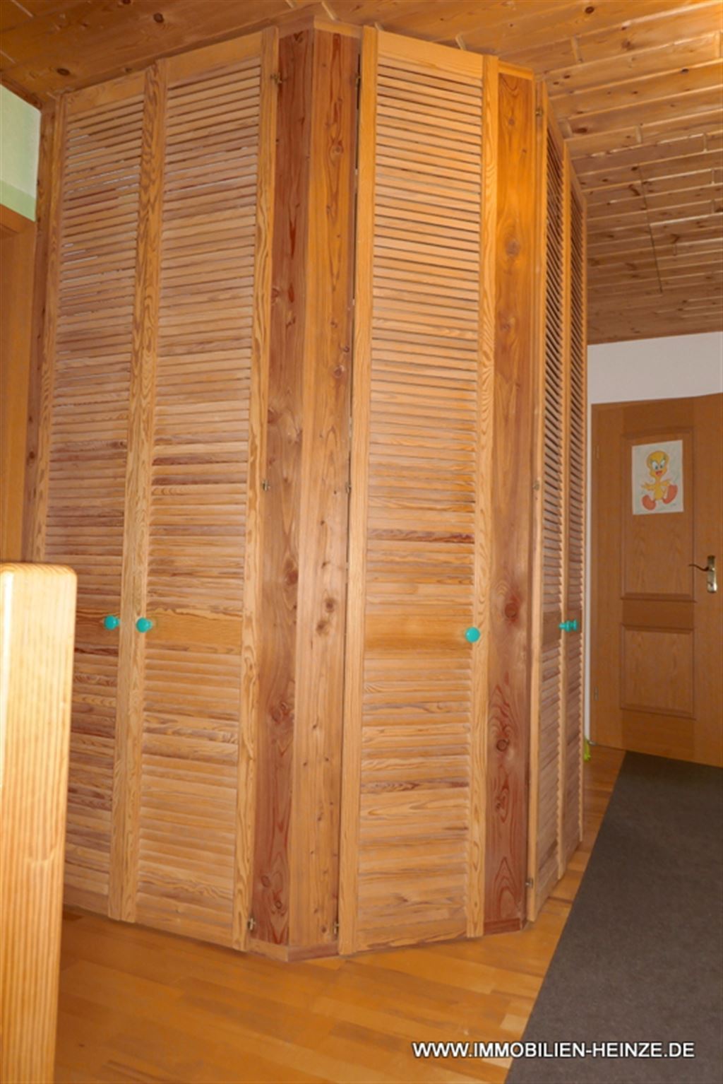 Flur mit Einbauschrank