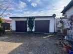# Toller Bungalow mit viel Stauraum im Dach und im Keller für Hobbys und Bastler! - 2 Garagen