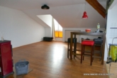 #Schnäppchen und bezugsfrei! Ruhige, großzügige Wohnung mit Dachterrasse und Schwedenofen! - Wohnzimmer