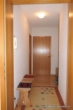 # In den Startlöchern? Tolles Reich mit EBK, Aufzug, TG-Stellplatz! Seniorensitz!? - Flur zur Wohnungstür