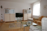 # In den Startlöchern? Tolles Reich mit EBK, Aufzug, TG-Stellplatz! Seniorensitz!? - Wohnzimmer